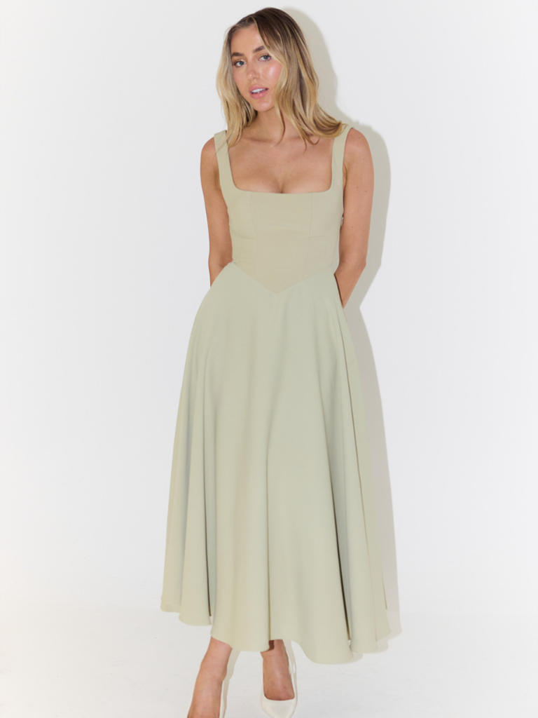 Elegant Midi Dress with Romantic Line