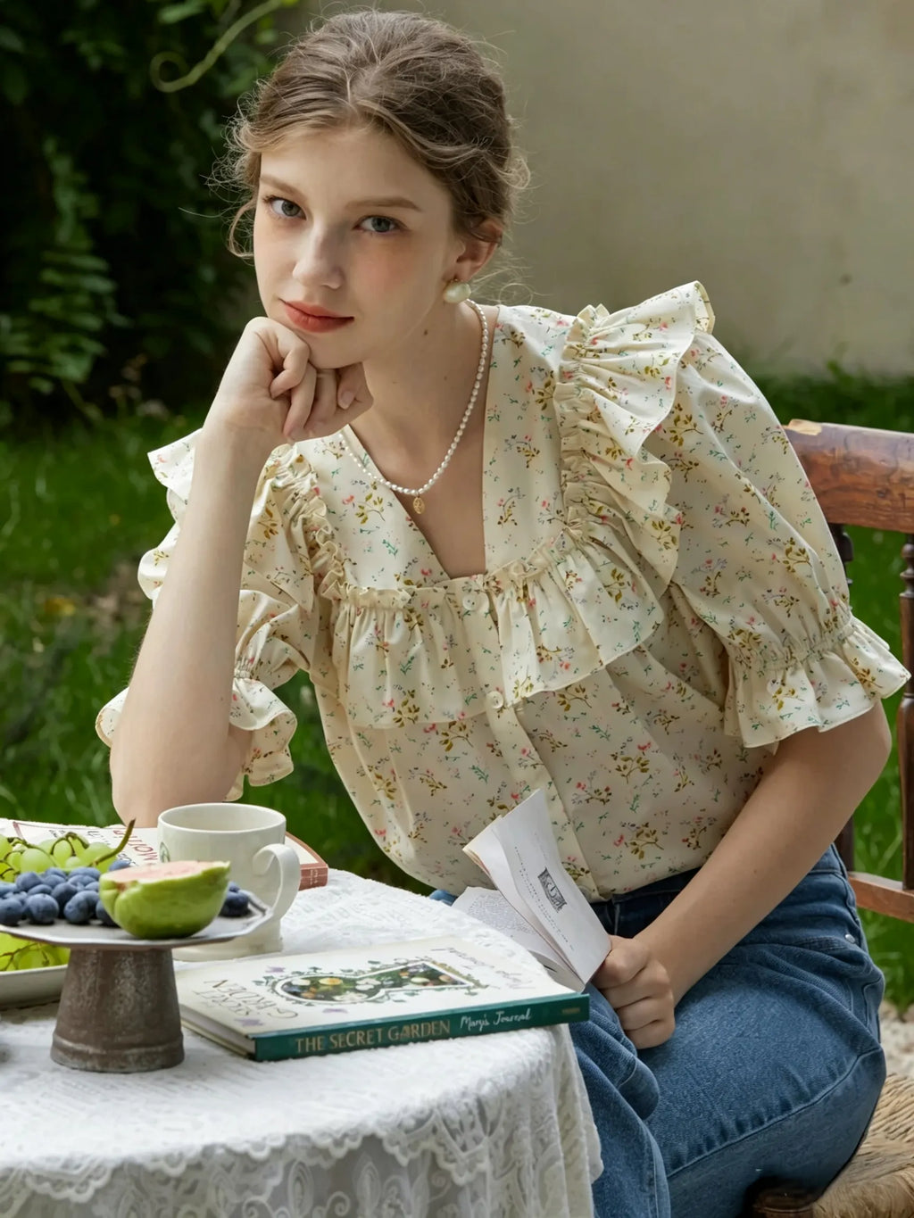 Ditsy Floral Ruffle V-neck Blouse