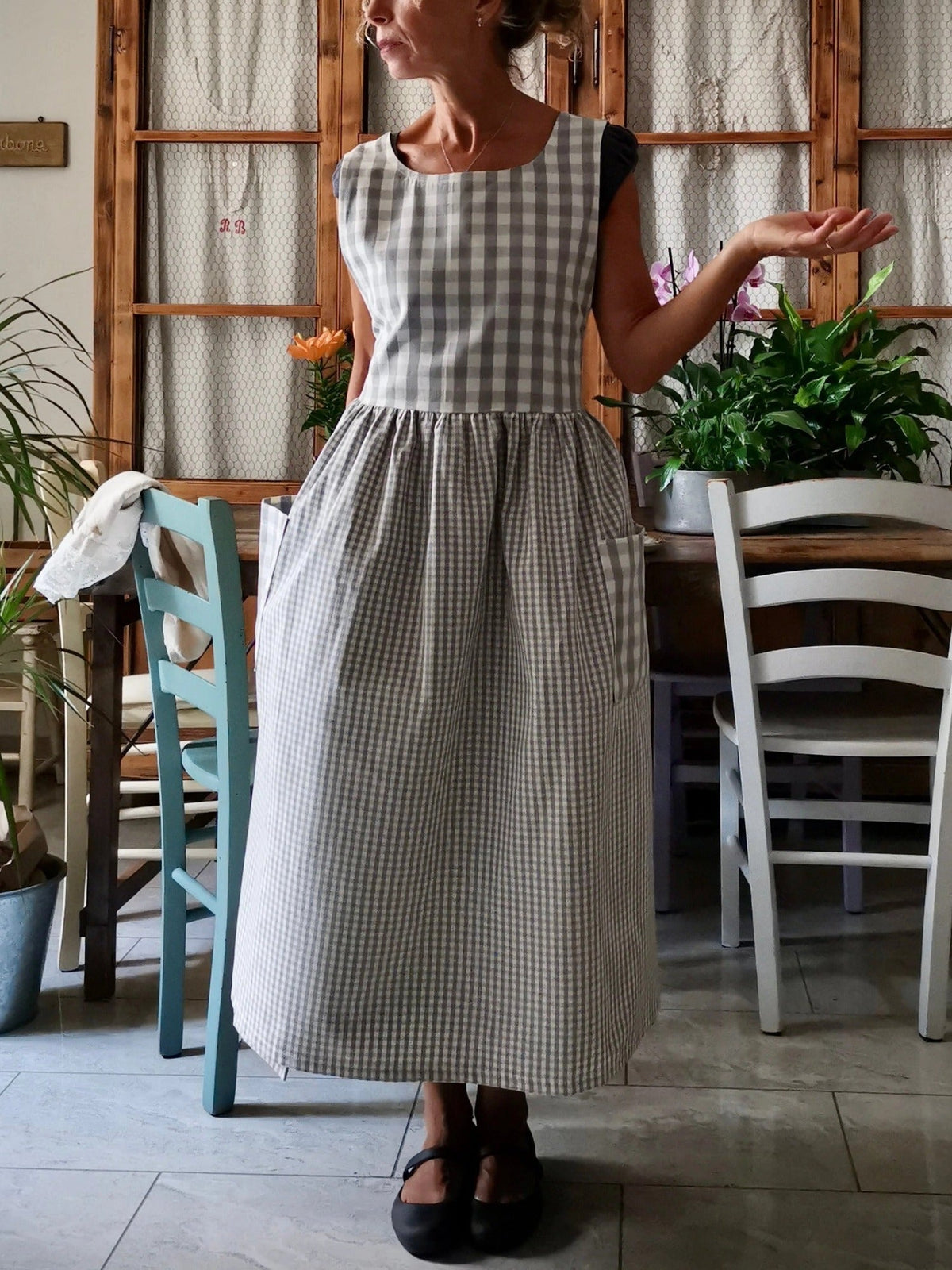 Light Gray & Beige Checkered Patchwork Cotton Apron