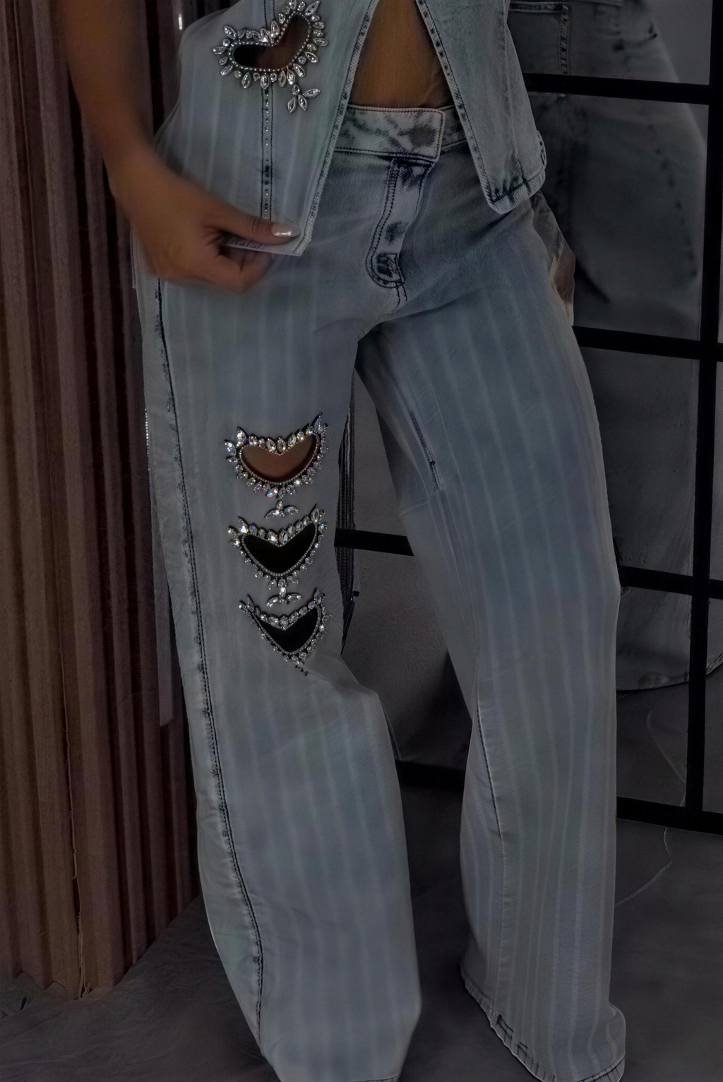 Women's Heart Rhinestone Vintage Washed Stripe Vest + Jeans