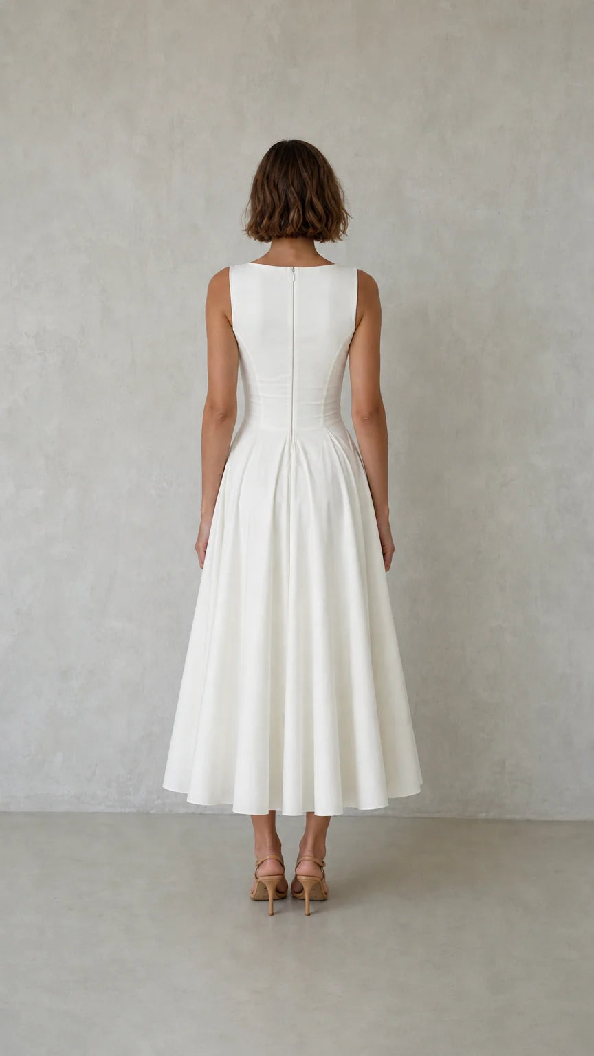 Elegance Sleeveless Pleated Midi Dress with Button Details