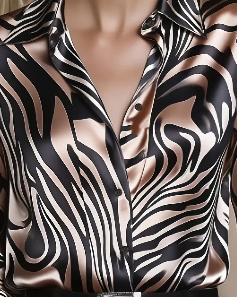 Fashionable and elegant shirt with patterns
