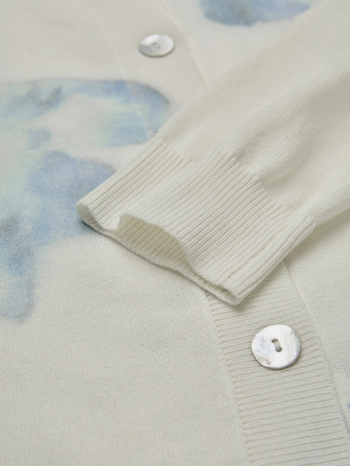 Wool Cardigan, Long Sleeves, Round Neck, Floral, Button Design, Vacation, Vintage, White