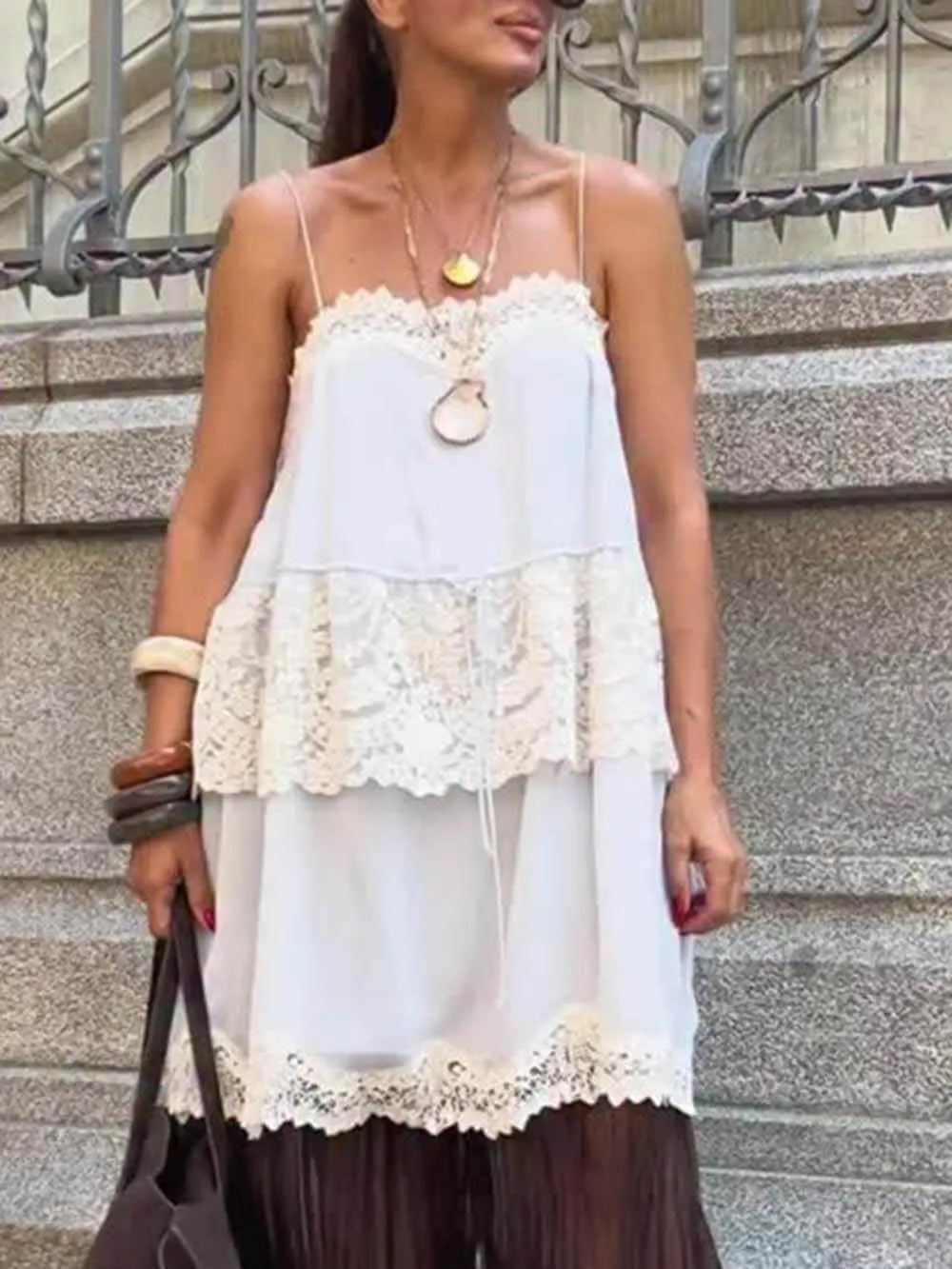 Delicate Lace Paneled Loose-Fitting Tank Top