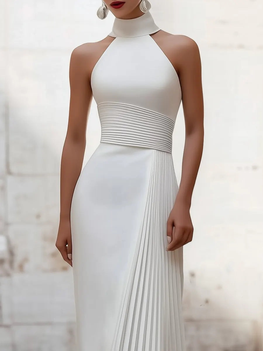 Elegant Satin Pleated Halter-Neck Evening Gown