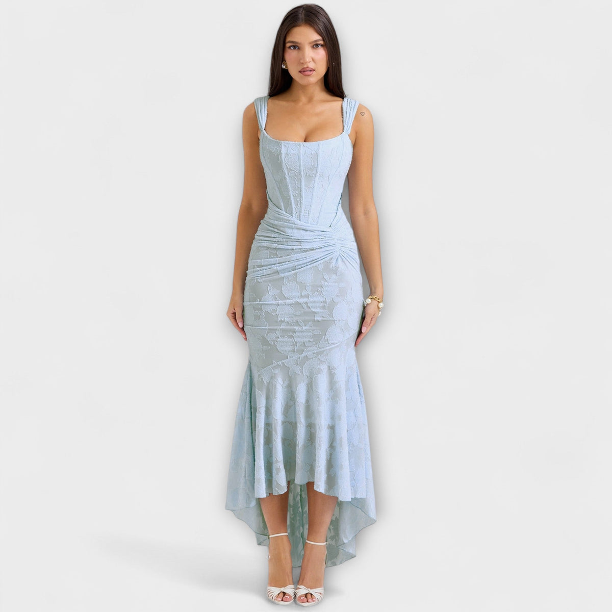 Long Dress with Elegant and Refined Corset