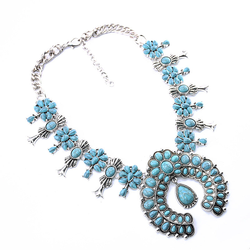 Boho Turquoise Flower Pendant Alloy Necklace
